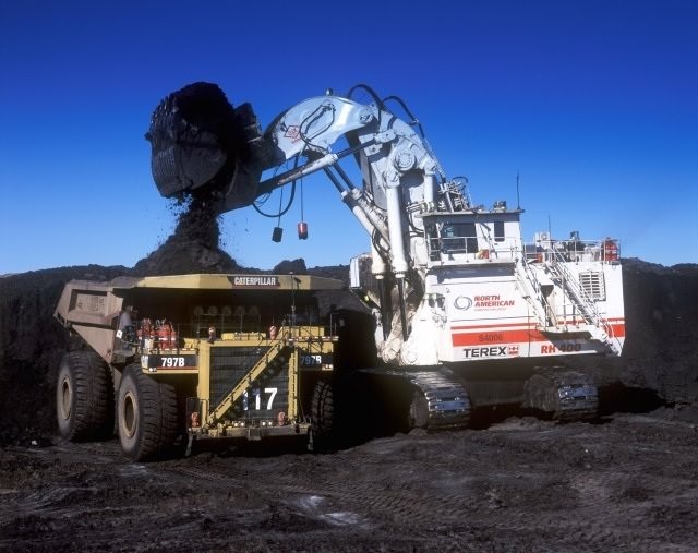 世界上最大的正铲挖掘机——TEREX/o&K_RH400